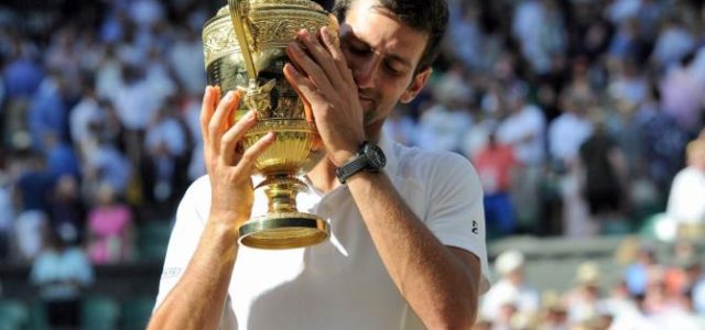 Djokovic batte Federer  in 5 set, e conquista Wimbledon
