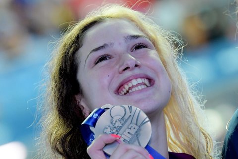 Mondiali nuoto, argento per Benedetta Pilato a soli 14 anni