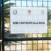 Beni confiscati alla mafia in Abruzzo, e rincosegnati per finalità sociale ai comuni