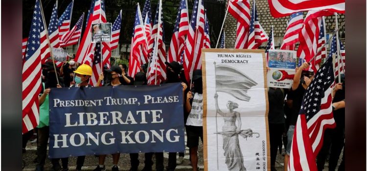 Hong Kong: prosegue la guerriglia con richiesta di aiuto a Trump