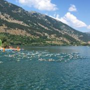 Scanno: tragedia ai campionati master nuoto acque libere, muore nuotatore romano