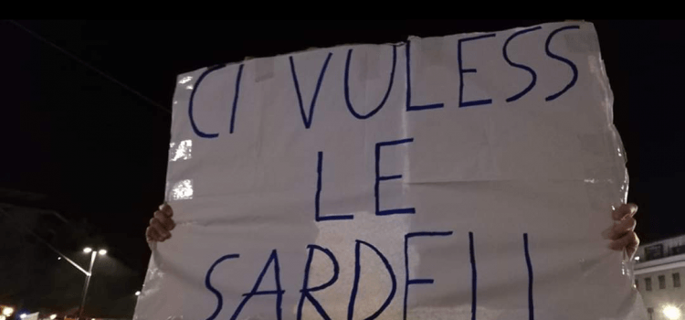 Le Sardine arrivano in Abruzzo, e si prendono Piazza Salotto (videointervista)
