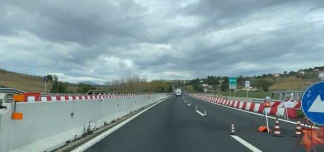 Il tracollo dell’asse adriatico: la chiusura dei viadotti dell’A14 porta al collasso la statale 16