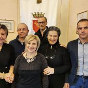 Crisi amministrativa a Sulmona: l’alchimia politica partorisce la “giunta di fine mandato”